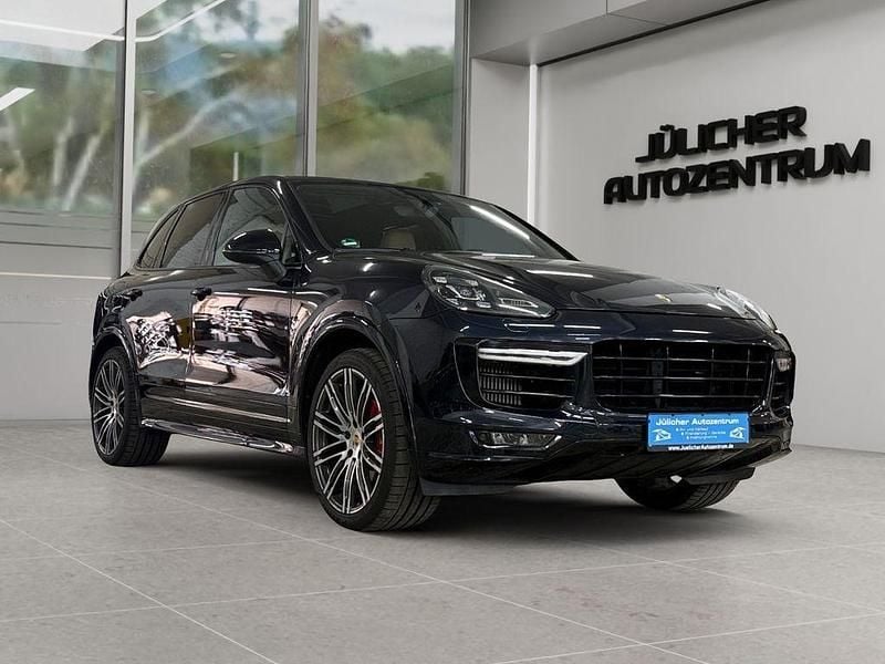 Blau Gebraucht 2019 Porsche Cayenne GTS Chrono SUV | 42.990 € (Guter Preis) - Bild 1/4