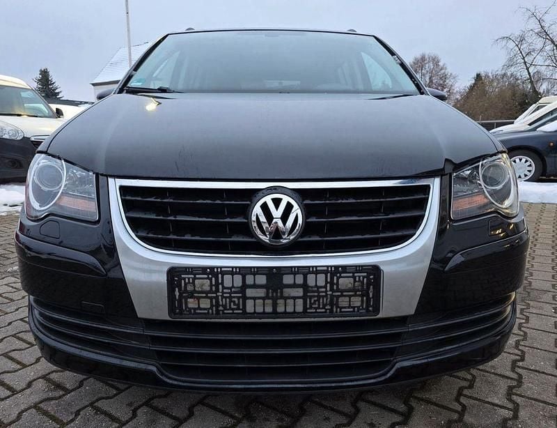 Gebraucht VW Touran Freestyle 140 PS (102 kW) 2010 Schwarz Van / Kleinbus
