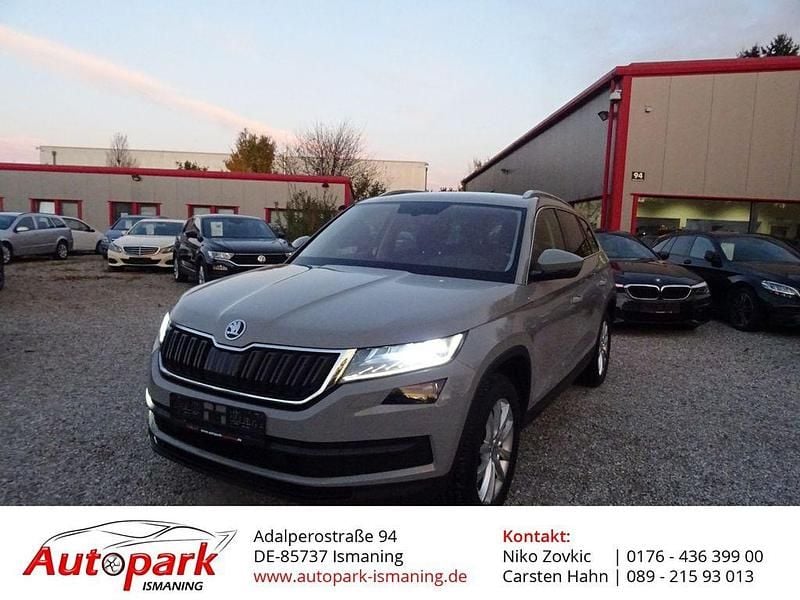 Steelgrau, steelgrau Gebraucht 2021 Skoda Kodiaq Style SUV | 26.499 € (Etwas zu teuer) - Bild 1/4
