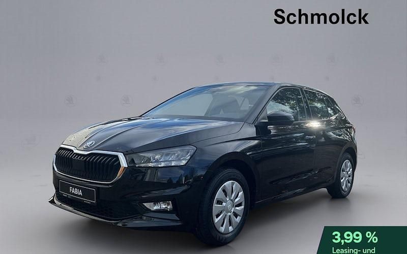 Neu Skoda Fabia Essence 80 PS (58 kW) 2025 Grau Kleinwagen
