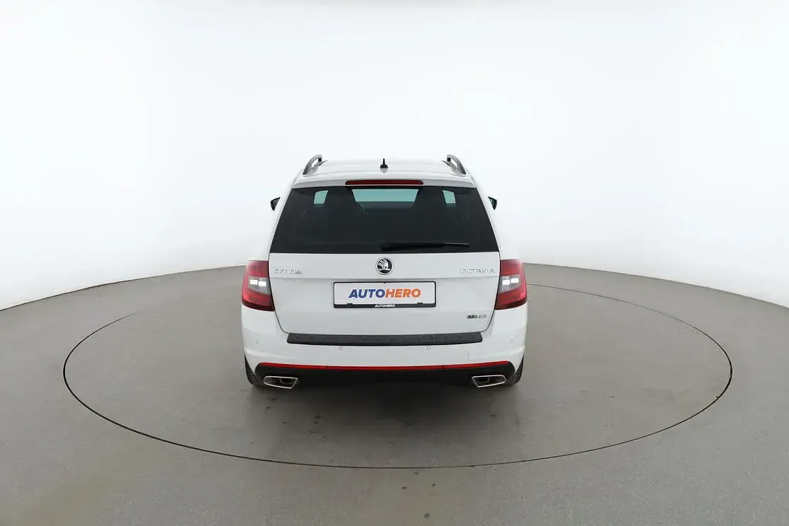 Gebraucht Skoda Octavia RS 245 PS (180 kW) 2020 Weiß Kombi