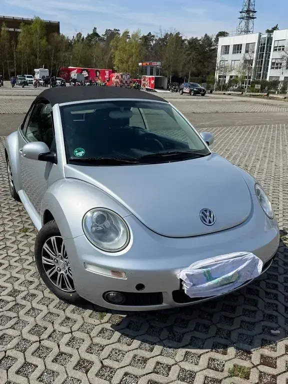 Gebraucht VW New Beetle 75 PS (55 kW) 2007 Silber Kleinwagen