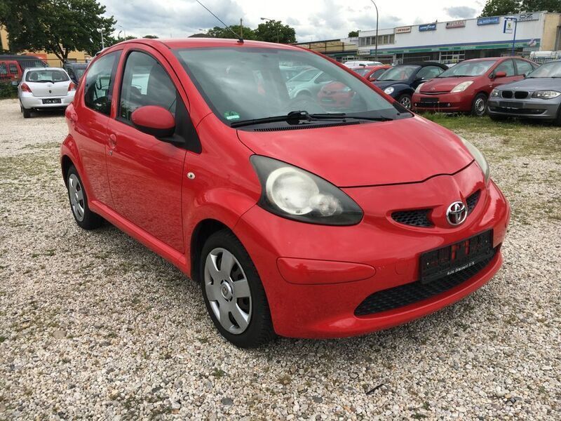 Rot Gebraucht 2006 Toyota Aygo Cool Kleinwagen | 2.399 € (Fairer Preis) - Bild 1/4
