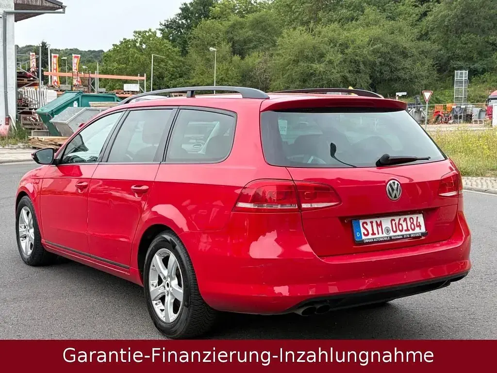 Gebraucht VW Passat Trendline 140 PS (102 kW) 2012 Rot Kombi