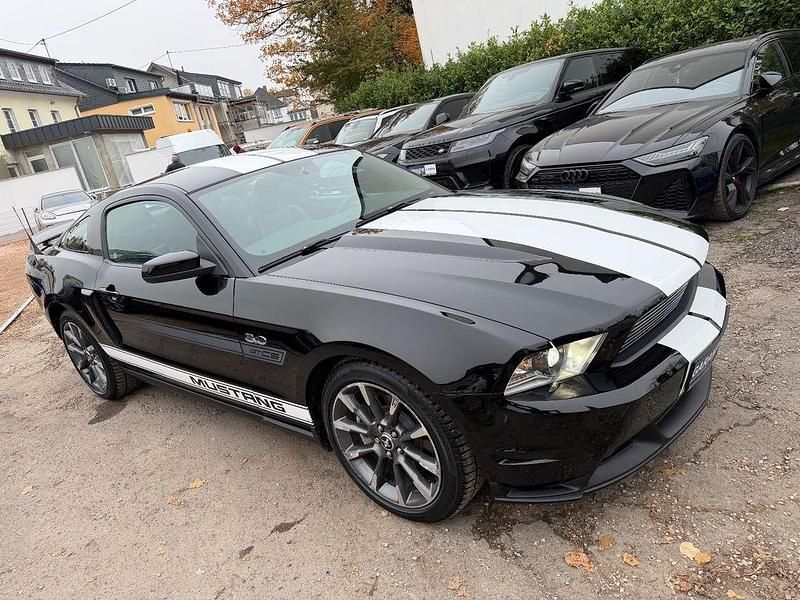 Gebraucht Ford Mustang GT 412 PS (303 kW) 2011 Schwarz SUV