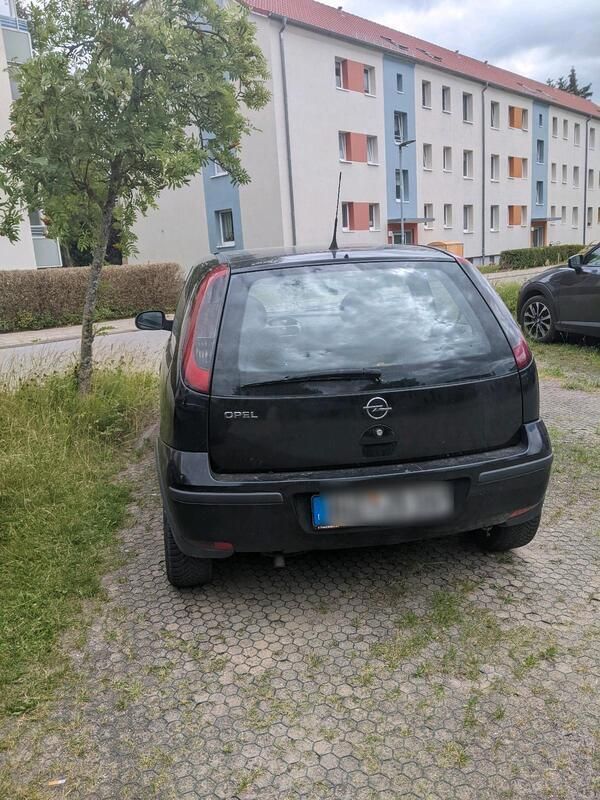 Schwarz Gebraucht 2004 Opel Corsa Kleinwagen | 500 € (Superpreis) - Bild 1/4
