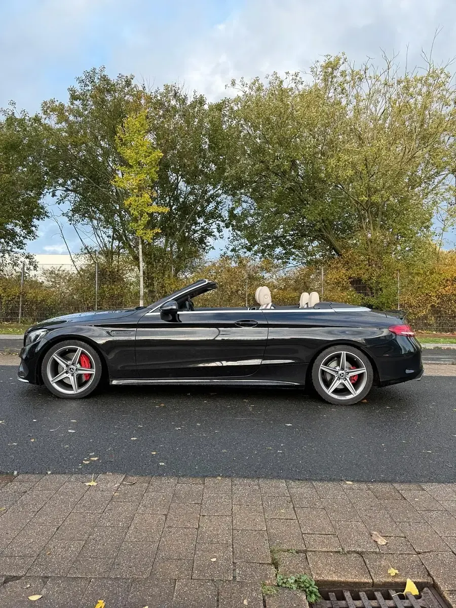 Gebraucht Mercedes C250 211 PS (155 kW) 2016 Schwarz Cabrio