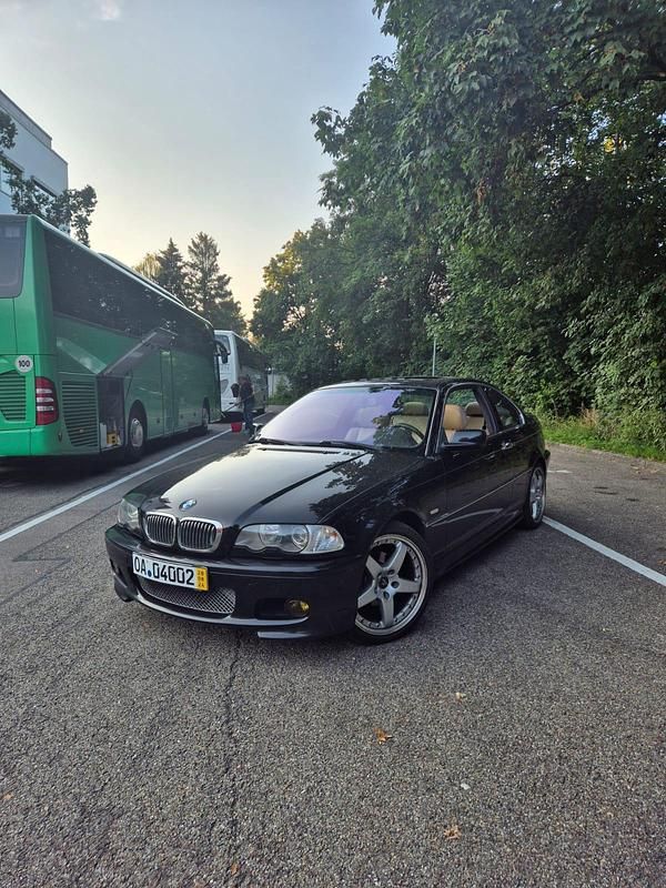 Schwarz Gebraucht 2002 BMW 320 M Sport Coupé | 4.500 € (Fairer Preis) - Bild 1/4