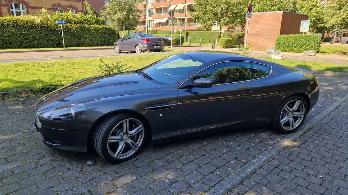 Gebraucht Aston Martin DB9 476 PS (350 kW) 2008 Grau Coupé