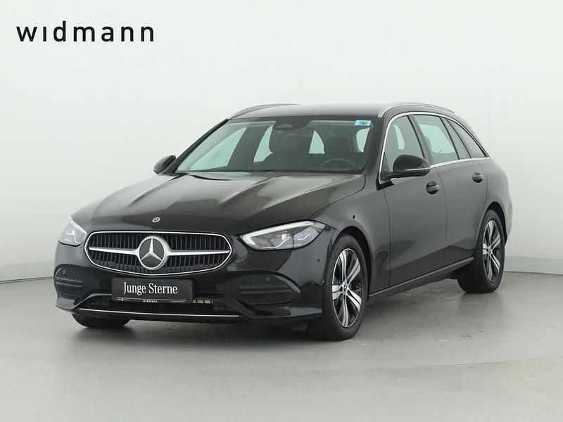 Unilack schwarz Gebraucht 2023 Mercedes C220 Avantgarde Kombi | 32.850 € (Fairer Preis) - Bild 1/4