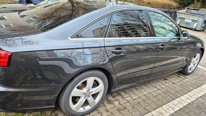 Gebraucht Audi A6 218 PS (160 kW) 2015 Schwarz Limousine