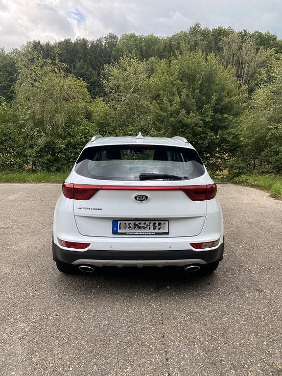Gebraucht Kia Sportage Vision 177 PS (130 kW) 2017 Weiß SUV
