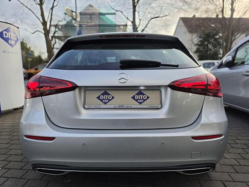 Gebraucht Mercedes A200 Progressive 150 PS (110 kW) 2023 Silber Limousine