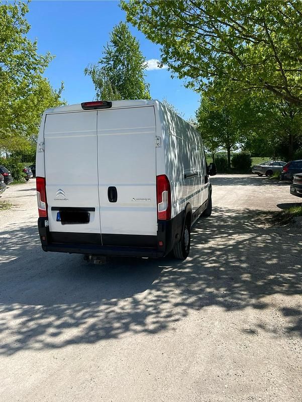 Weiß Gebraucht 2020 Citroën Jumper Van / Kleinbus | 23.500 € (Etwas zu teuer) - Bild 1/4