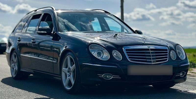 Gebraucht Mercedes E500 387 PS (284 kW) 2007 Schwarz Kombi