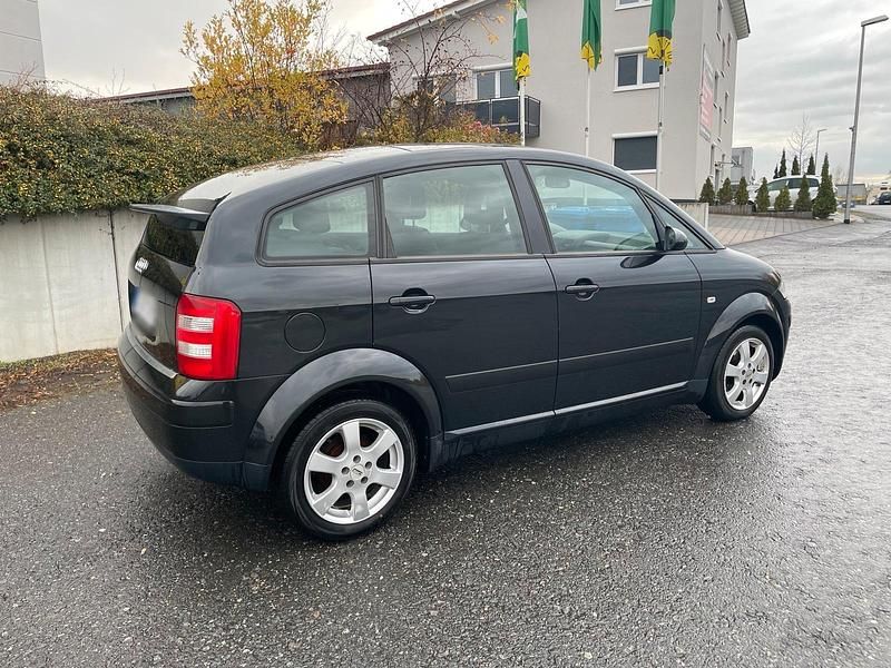 Gebraucht Audi A2 75 PS (55 kW) 2002 Schwarz Kleinwagen