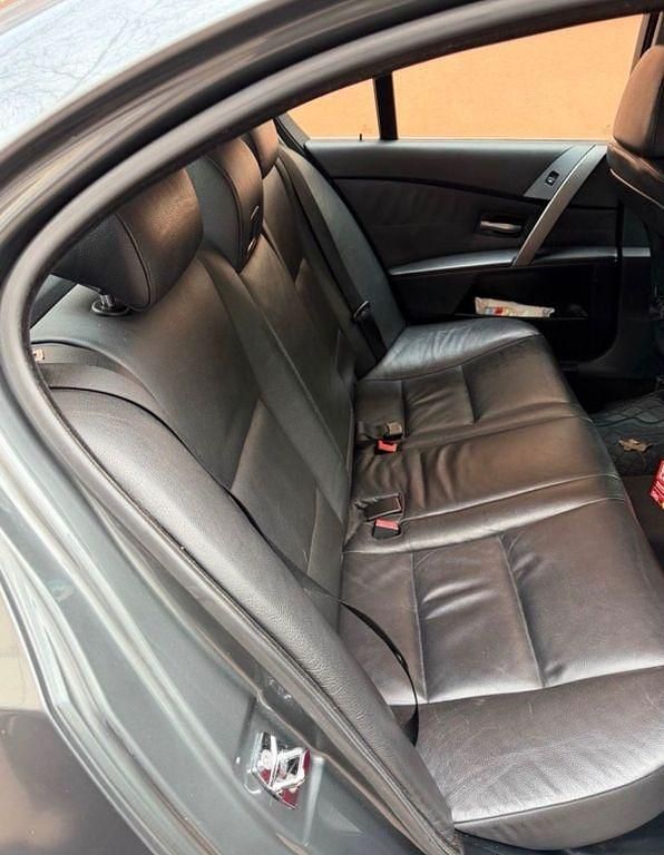 Second-hand BMW 530 231 CP (169 kW) 2004 Gri Berlinǎ