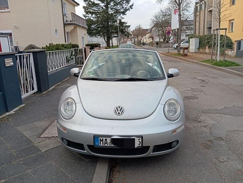 Gebraucht VW New Beetle 105 PS (77 kW) 2007 Silber Kleinwagen