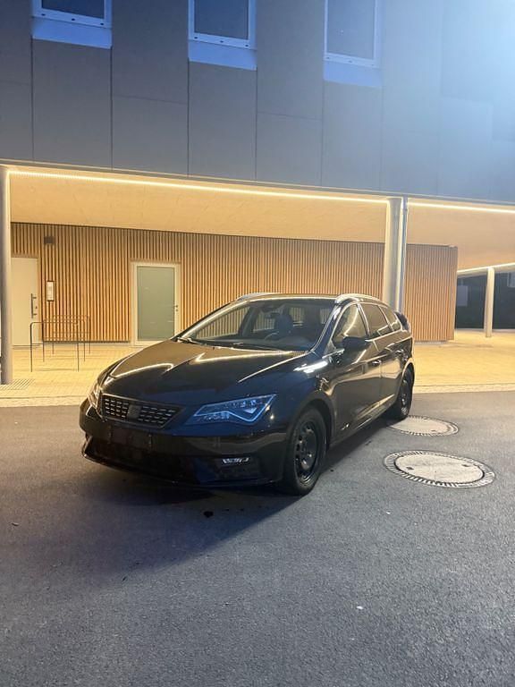 Schwarz Gebraucht 2019 Seat Leon ST XCELLENCE Kombi | 11.600 € (Fairer Preis) - Bild 1/4