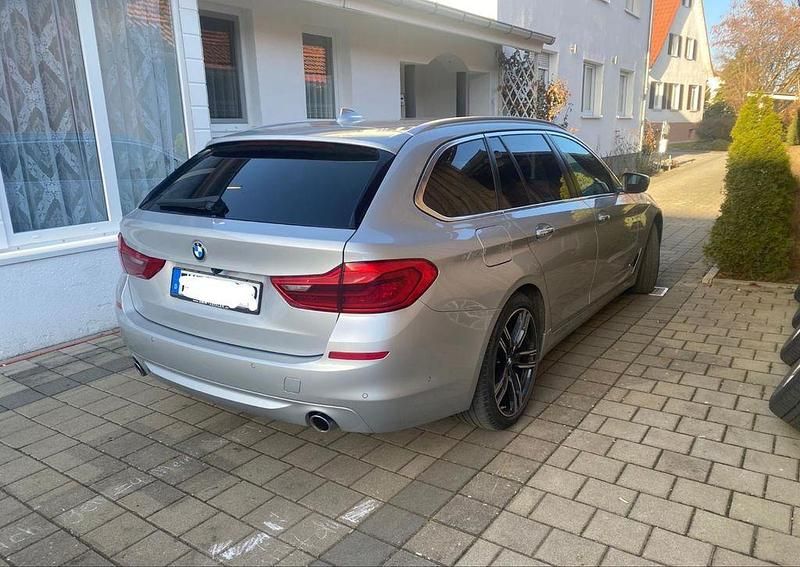 Gebraucht BMW 520 190 PS (139 kW) 2017 Silber Kombi
