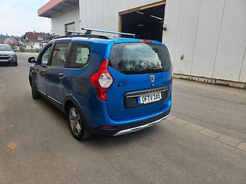 Gebraucht Dacia Lodgy Stepway 116 PS (85 kW) 2018 Blau Van / Kleinbus