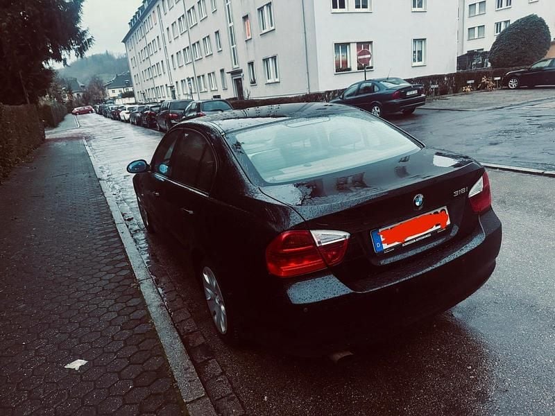 Gebraucht BMW 318 129 PS (94 kW) 2005 Schwarz Limousine