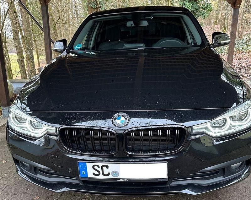 Gebraucht BMW 318 Sport Line 150 PS (110 kW) 2017 Schwarz Kombi
