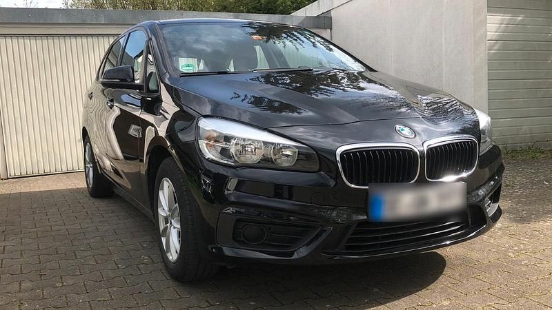 Gebraucht BMW 216 101 PS (74 kW) 2016 Schwarz Kombi