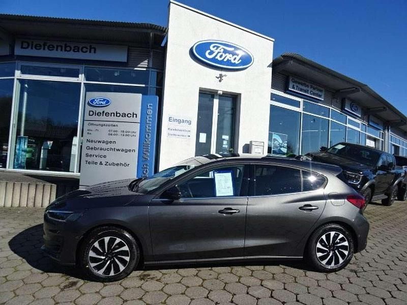 Neu Ford Focus Titanium X 155 PS (114 kW) 2026 Magneticgrau (metallic) Limousine