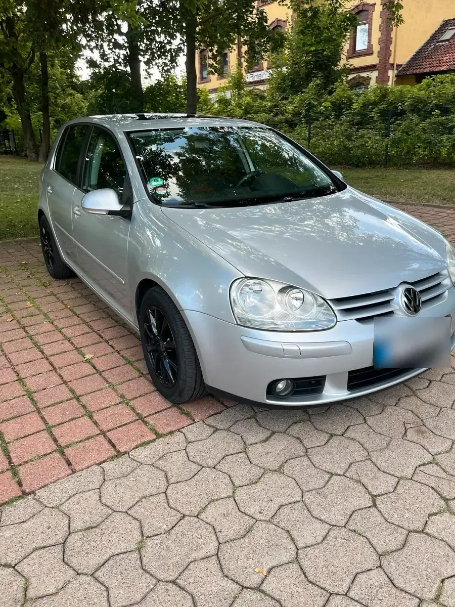 Gebraucht VW Golf V 140 PS (102 kW) 2006 Grau Kleinwagen