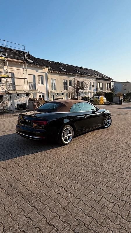 Gebraucht Audi Cabriolet Sport 150 PS (110 kW) 2019 Schwarz Cabrio