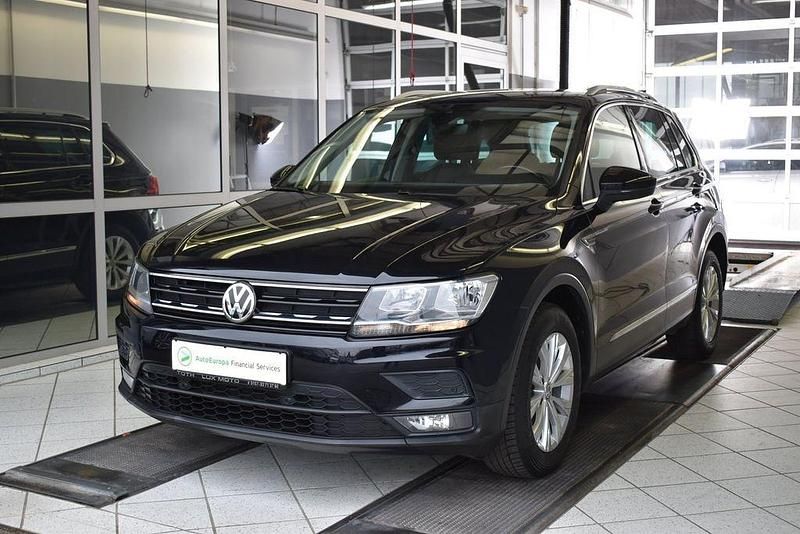Schwarz Gebraucht 2020 VW Tiguan Comfortline SUV | 22.988 € (Fairer Preis) - Bild 1/4