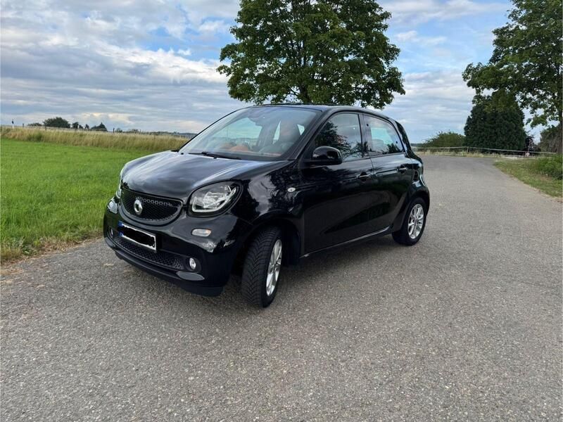 Schwarz Gebraucht 2015 Smart ForFour Passion Kleinwagen | 6.850 € (Fairer Preis) - Bild 1/4
