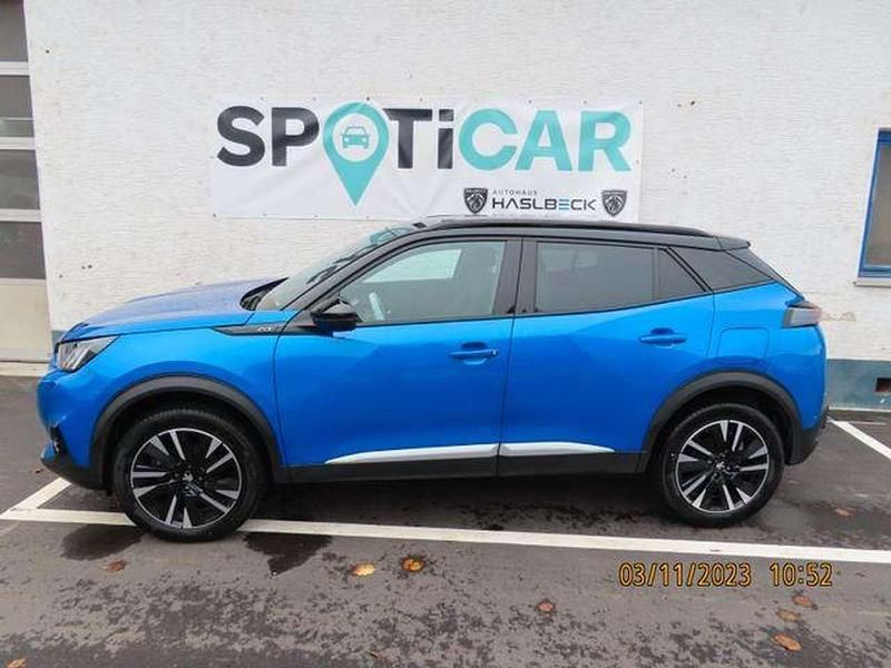 Gebraucht Peugeot 2008 GT 131 PS (96 kW) 2022 Vertigo blau met. SUV