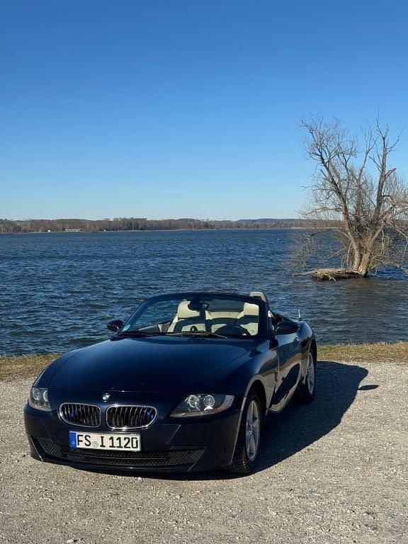 Blau Gebraucht 2007 BMW Z4 Performance Cabrio | 9.249 € (Superpreis) - Bild 1/4