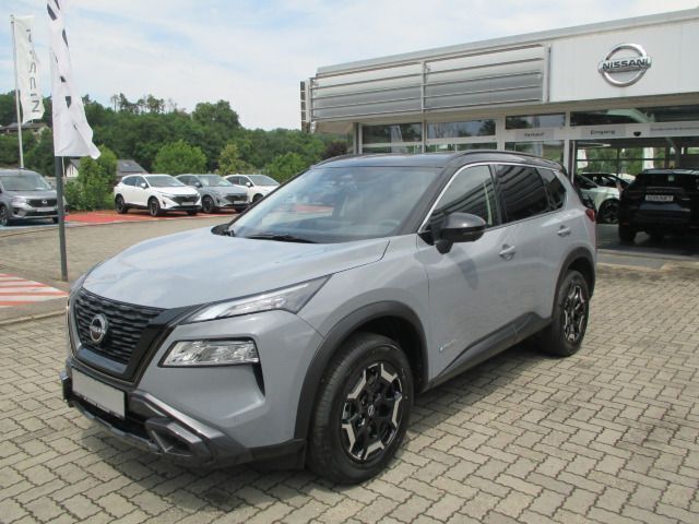 Grau Neu 2025 Nissan X-Trail SUV | 41.980 € - Bild 1/4