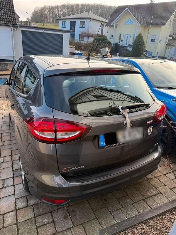 Gebraucht Ford C-MAX Titanium 125 PS (91 kW) 2016 Grau Van / Kleinbus