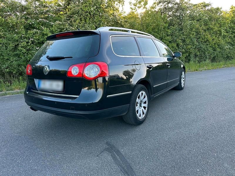 Usata VW Passat 160 CV (117 kW) 2009 Nero Station wagon