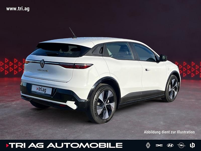 Gebraucht Renault Mégane IV Equilibre 131 PS (96 kW) 2022 Weiß