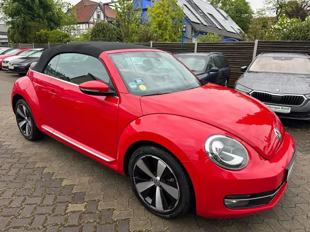 Gebraucht VW Beetle Cabriolet Design 140 PS (102 kW) 2014 Tornadorot Cabrio