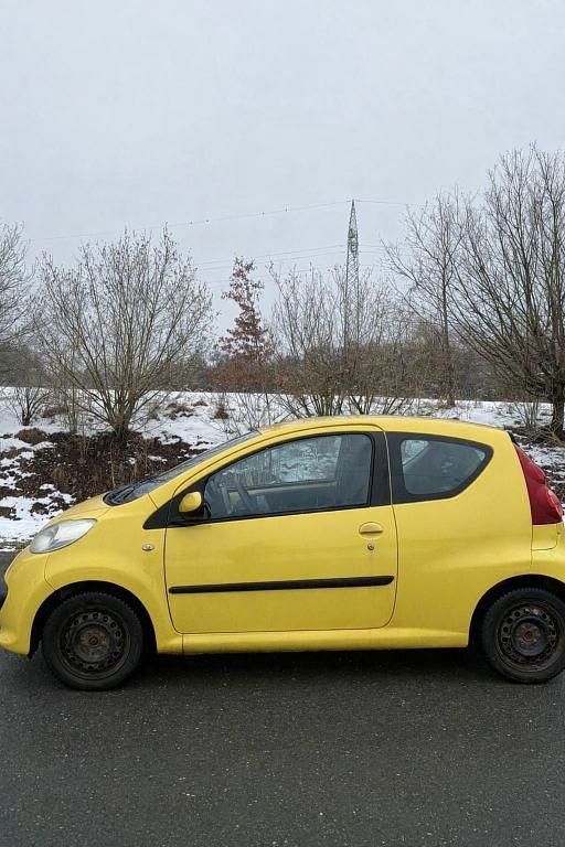 Gebraucht Peugeot 107 Filou 68 PS (50 kW) 2006 Gelb Kleinwagen