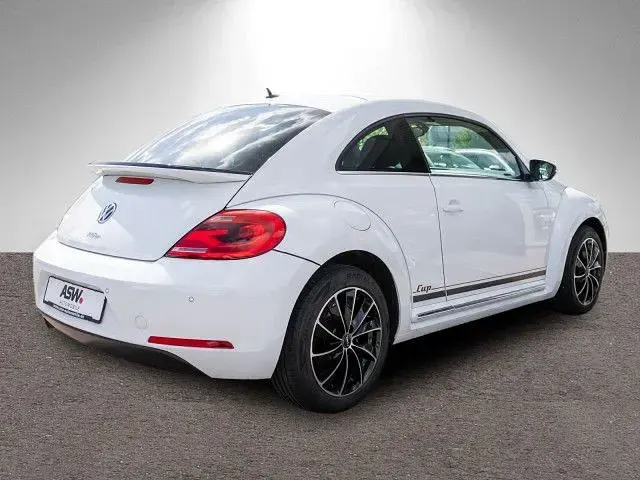 Gebraucht VW Beetle Cup 105 PS (77 kW) 2015 Pure white Kleinwagen