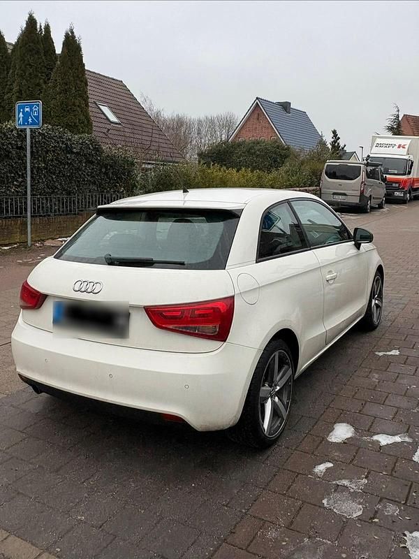 Usata Audi A1 105 CV (77 kW) 2010 Bianco Utilitaria