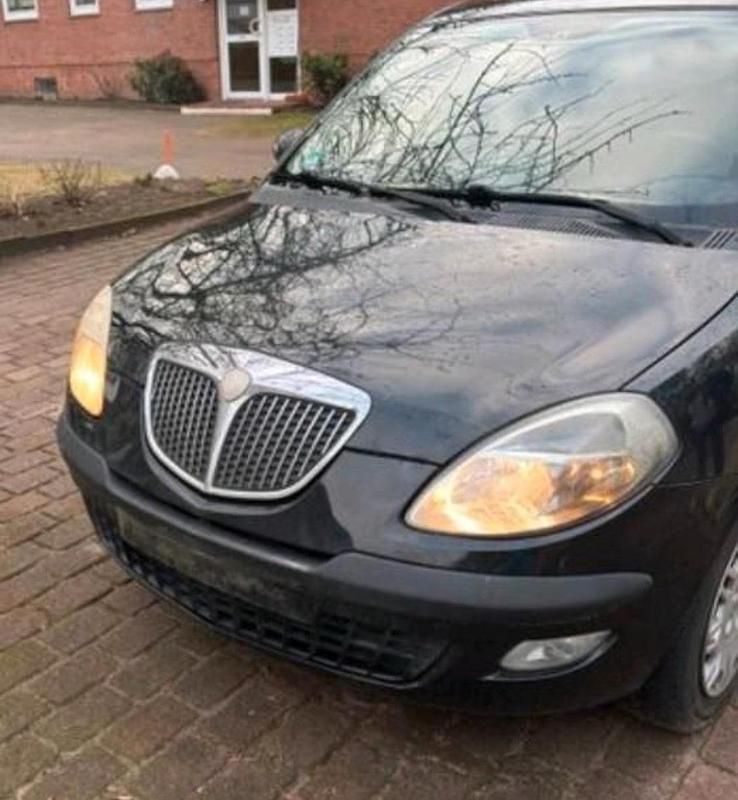 Gebraucht Lancia Ypsilon 80 PS (58 kW) 2006 Schwarz Kleinwagen