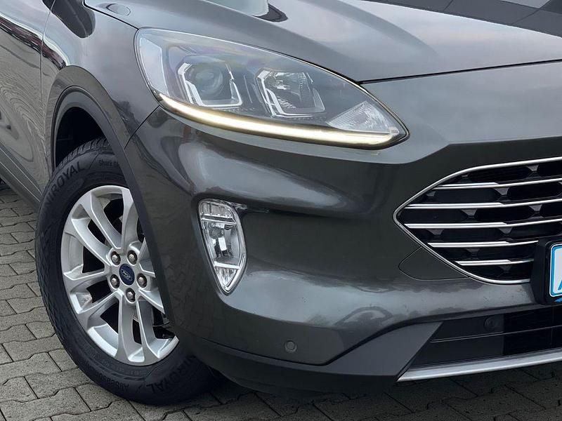 Gebraucht Ford Kuga Titanium 190 PS (139 kW) 2020 Grau SUV