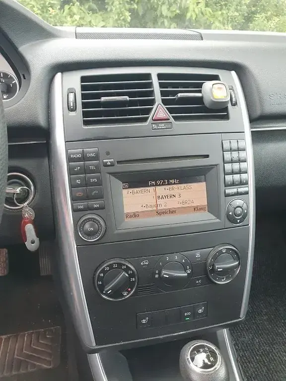 Gebraucht Mercedes B160 95 PS (69 kW) 2011 Braun Kleinwagen