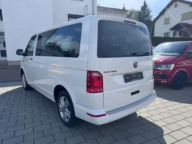Usata VW Multivan 150 CV (110 kW) 2016 Andere Monovolume