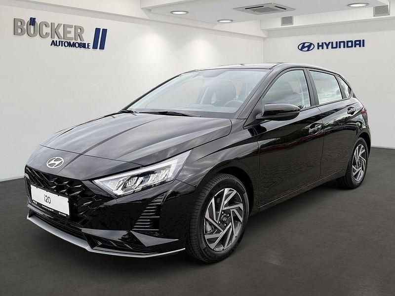 Schwarz Neu 2025 Hyundai i20 Trend Limousine | 22.980 € (Fairer Preis) - Bild 1/4