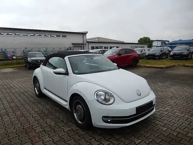 Gebraucht VW Beetle Cabriolet Cup 105 PS (77 kW) 2015 Pure white Cabrio