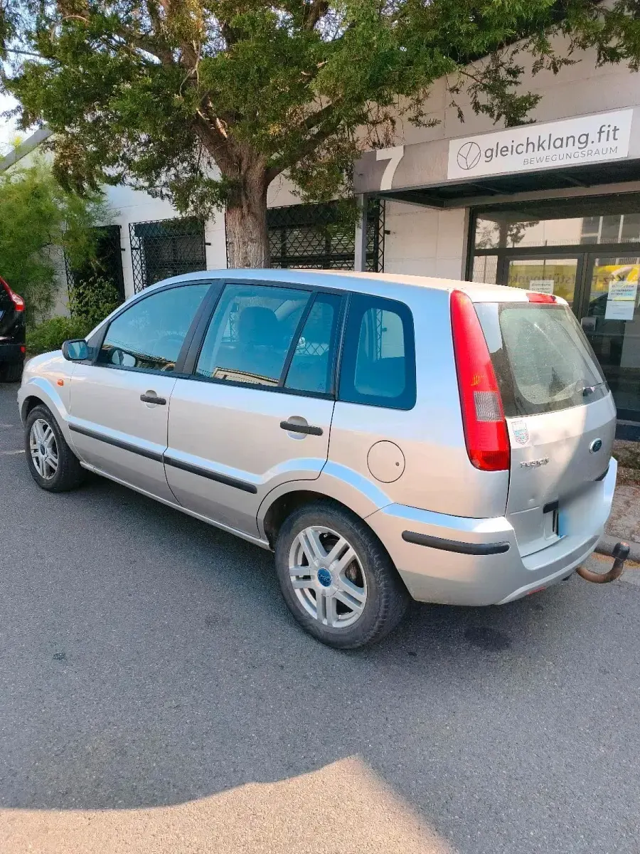 Gebraucht Ford Fusion 80 PS (58 kW) 2004 Silber Kleinwagen